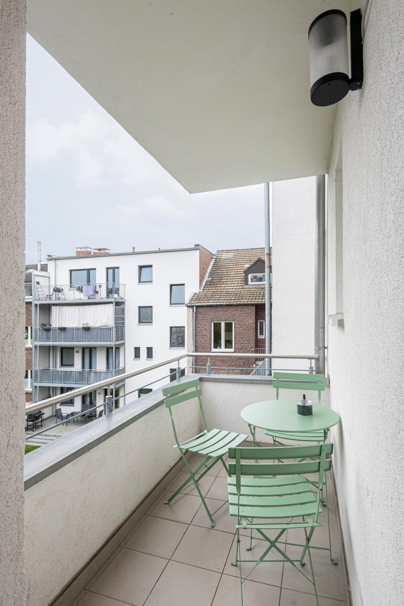 Olive Apartments - 2X Kingsize Betten - Sehr Zentral レバークーゼン エクステリア 写真
